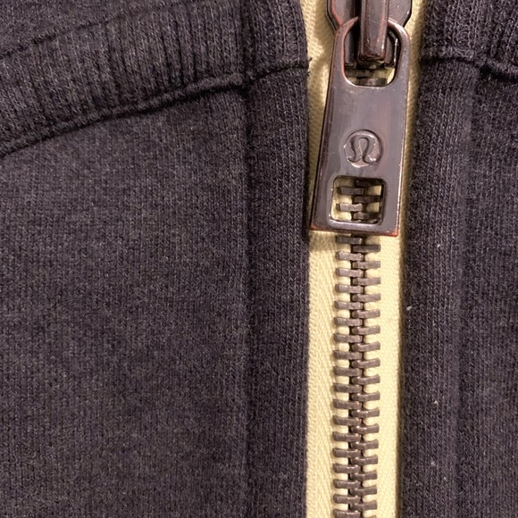 Lululemon Scuba hoodie-vintage/throwback style - Picture 4 of 6